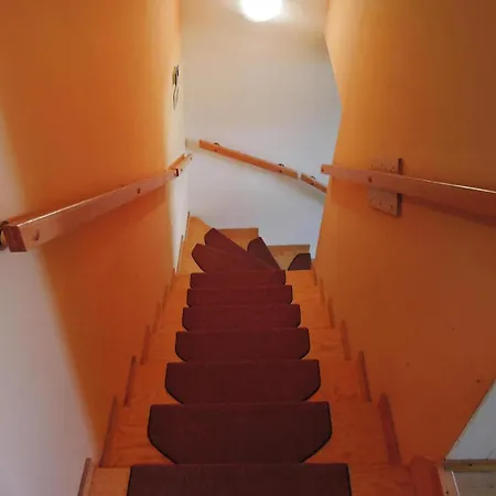 Terraced House In Near Sandy *