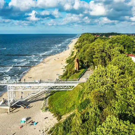 Terraced House In Near Sandy *